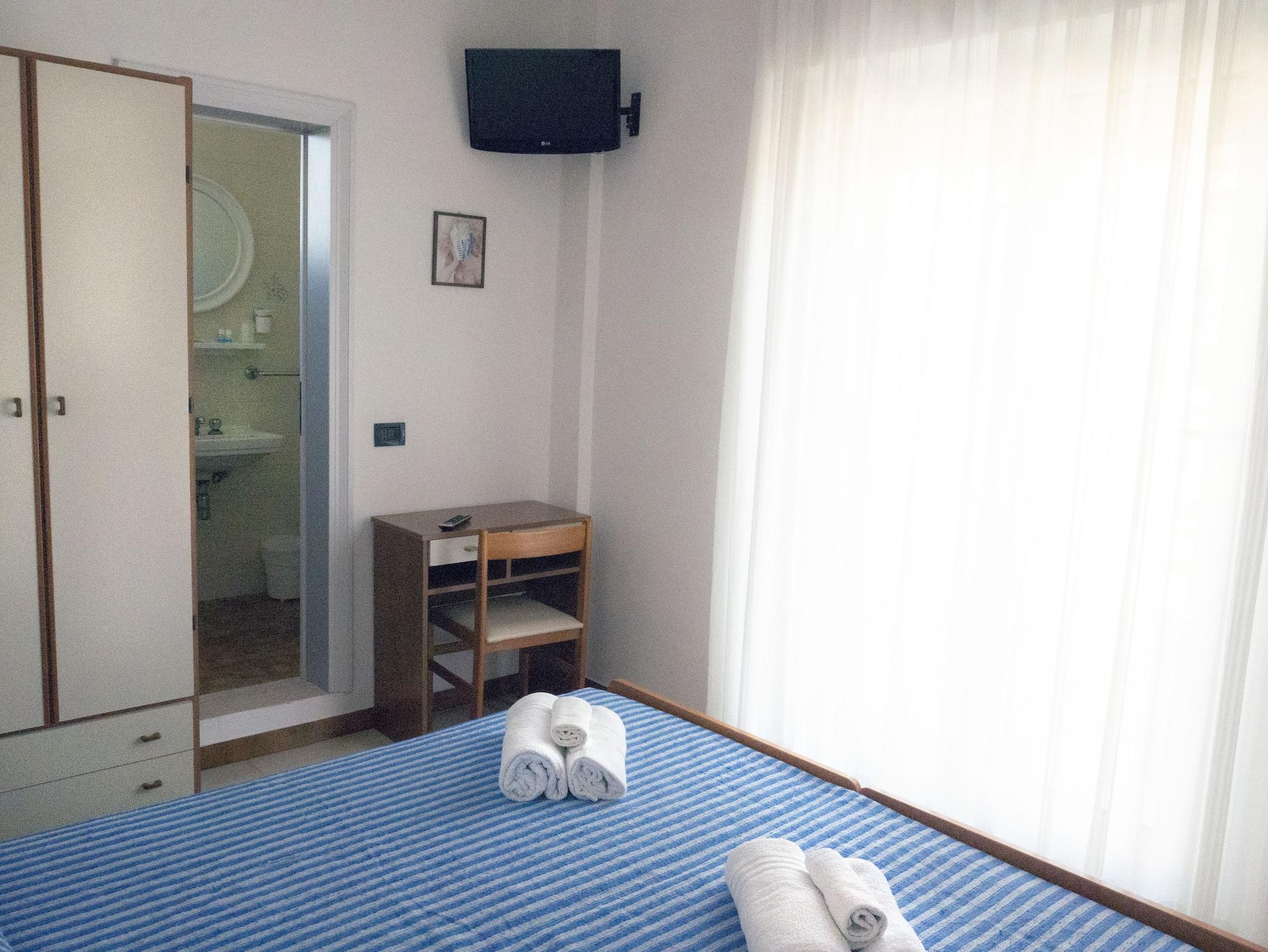 Hotel Montecarlo Rimini Luaran gambar