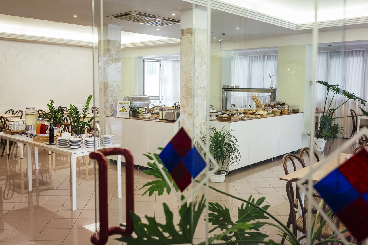 Hotel Montecarlo Rimini Luaran gambar